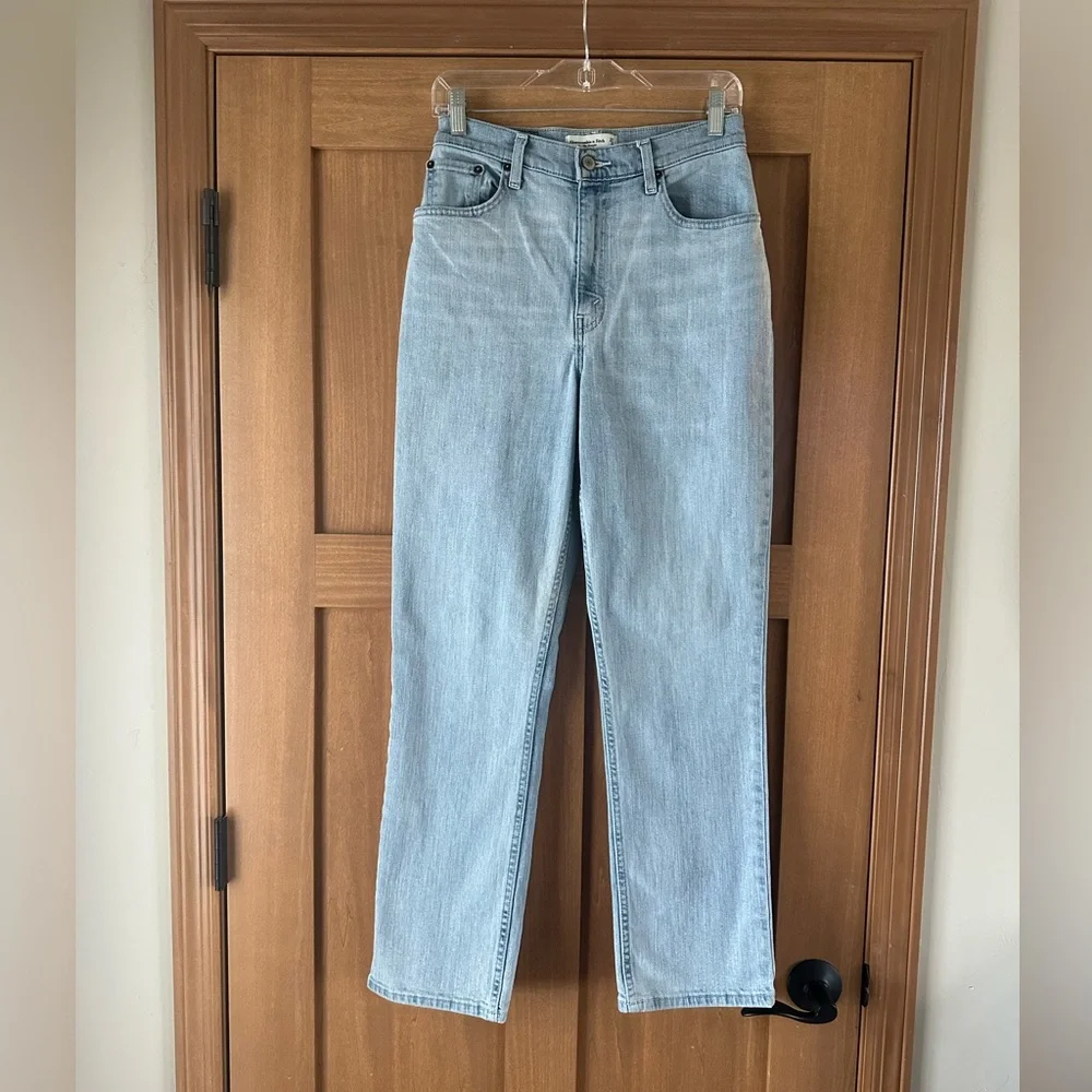 Abercrombie & Fitch 90’s Straight Ultra High Rise Curve Jeans size 4 / 27 - Picture 3 of 14